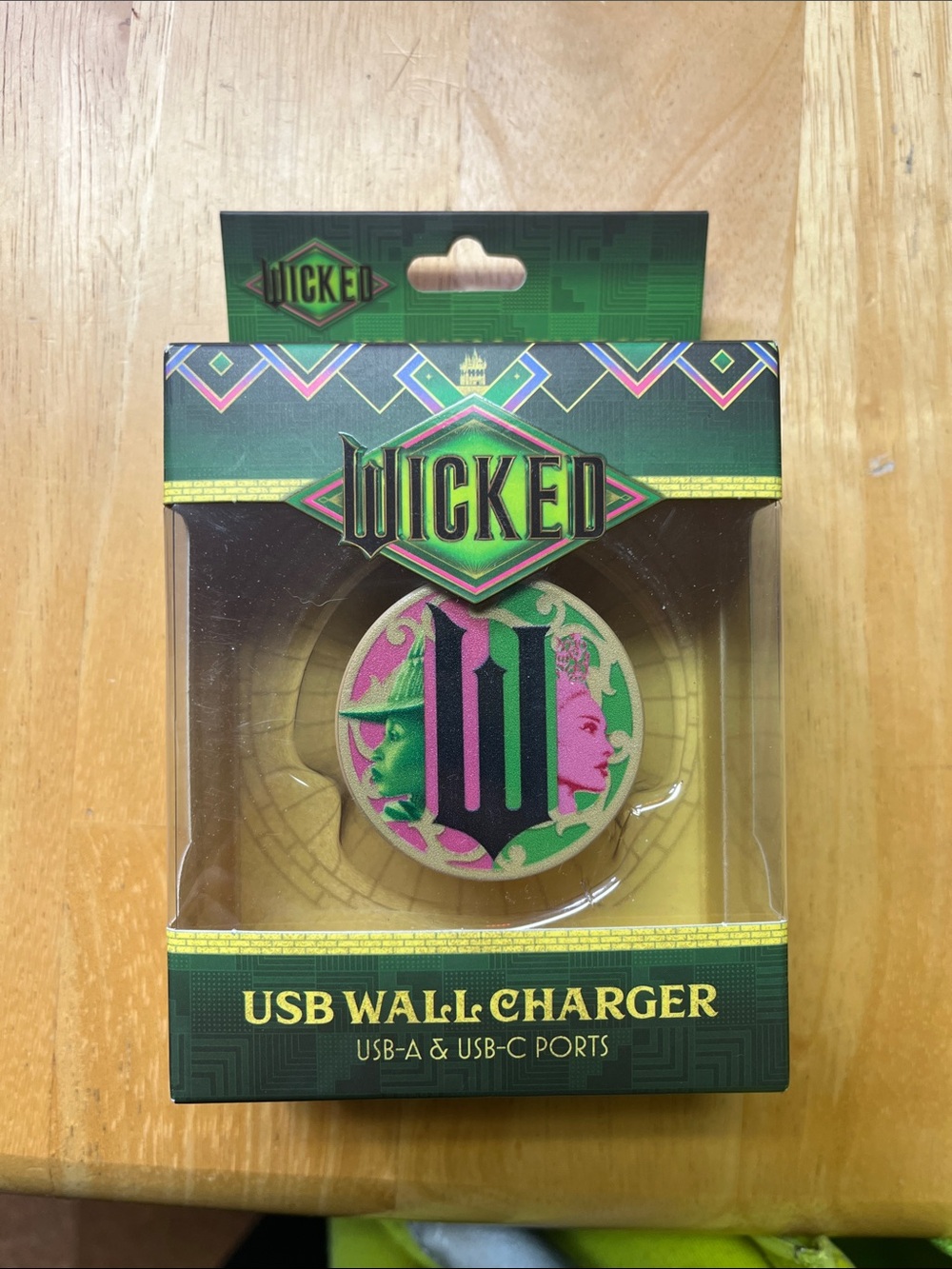 Wicked USB Wall Charger (Green/Pink) - USB-A & USB-C Ports